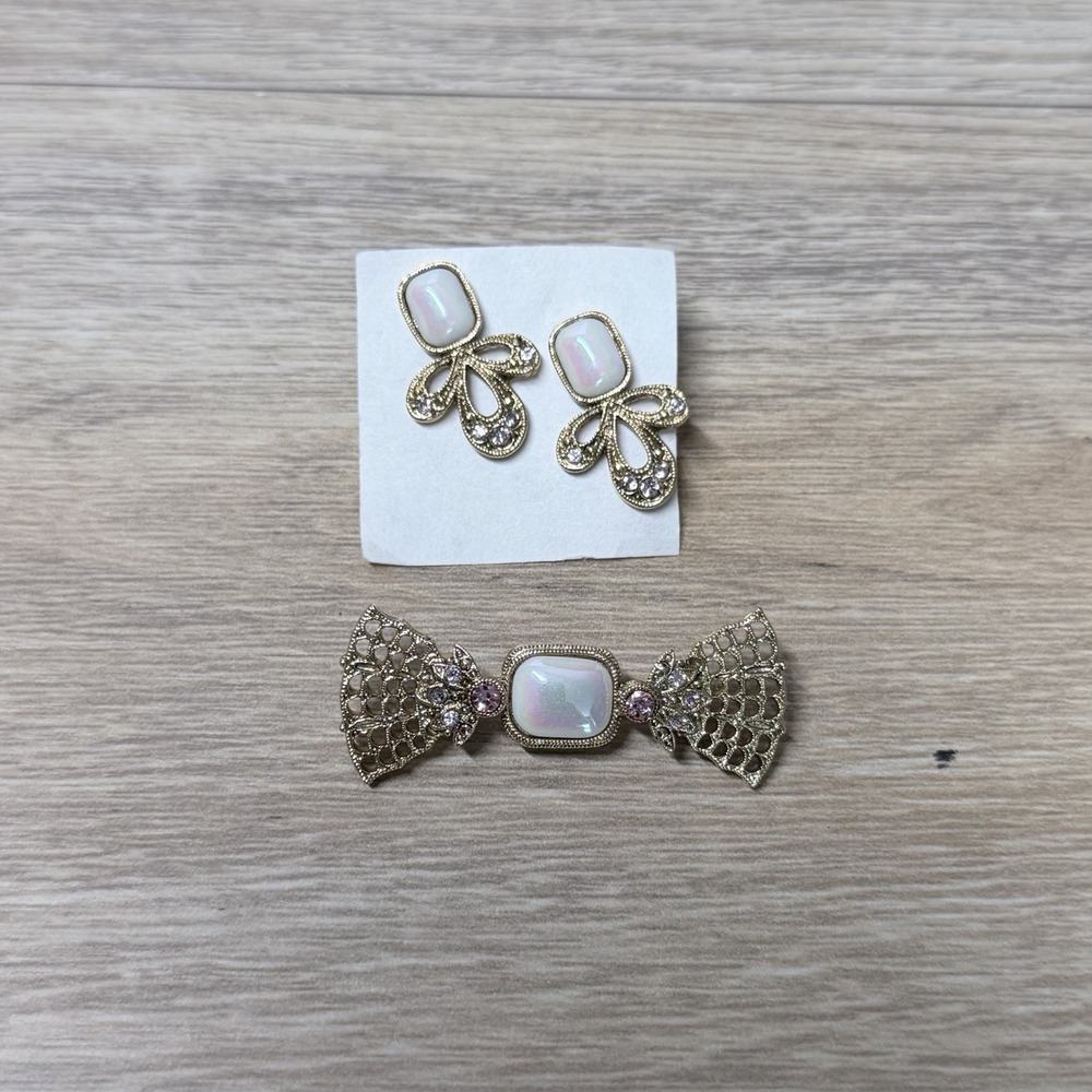 Gold Tone Bow Pearlcore Earrings Brooch Set Coquette Romantic Feminine Glam